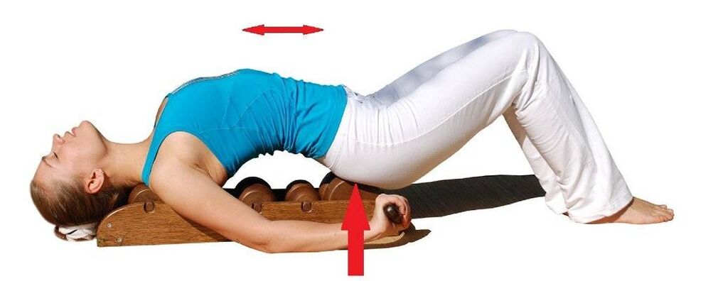 Masaxe para o tratamento da osteocondrose espinal